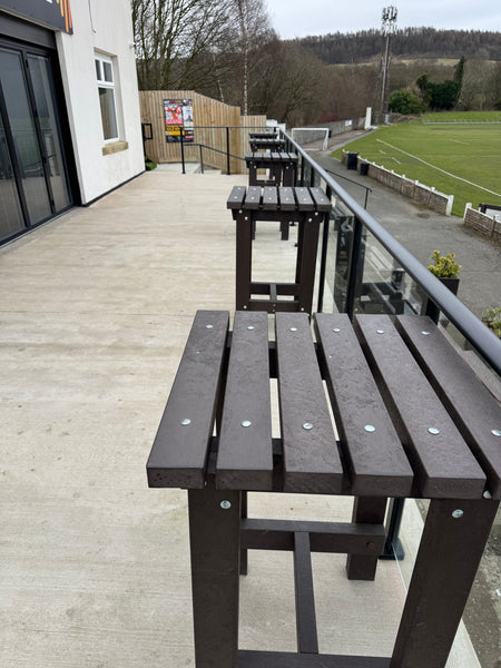 Poser Table
